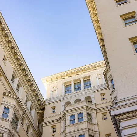 The Churchill Hotel Near Embassy Row-2